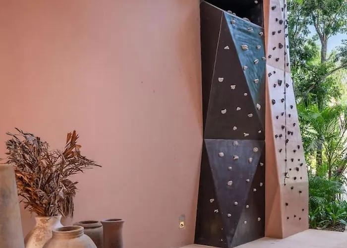 Amazing 1br Jungle With Restaurant, Pool And Gym *